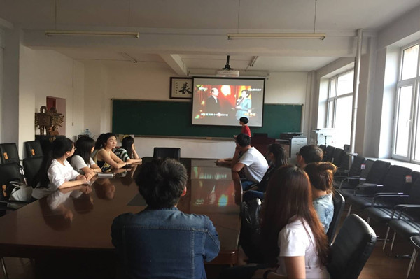 开会2_副本.jpg 开会2_副本.jpg