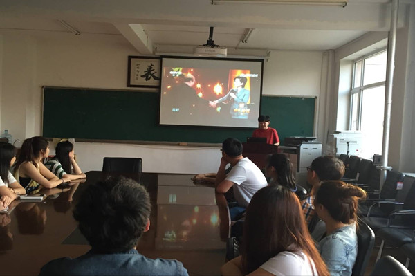 开会1_副本.jpg 开会1_副本.jpg